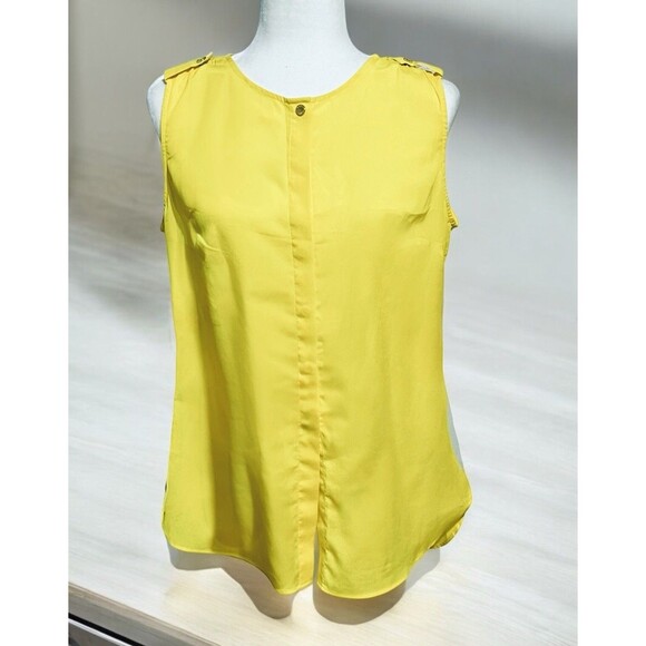 Michael Kors Sleeveless Hidden Button Up Blouse Yellow Women’s Size 8 - Picture 1 of 13